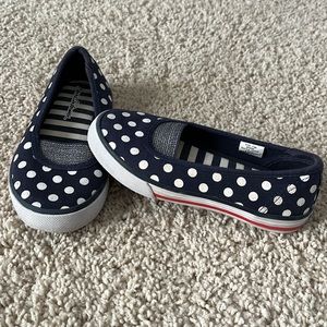 Hanna Andersson shoes navy blue polka dot with red striping down the sole